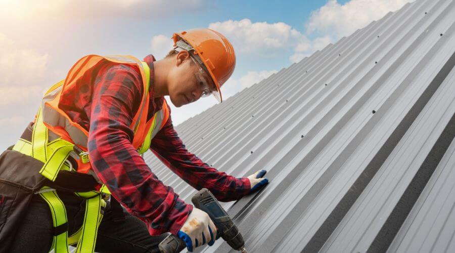 Professional residential roofers in Varna, IL